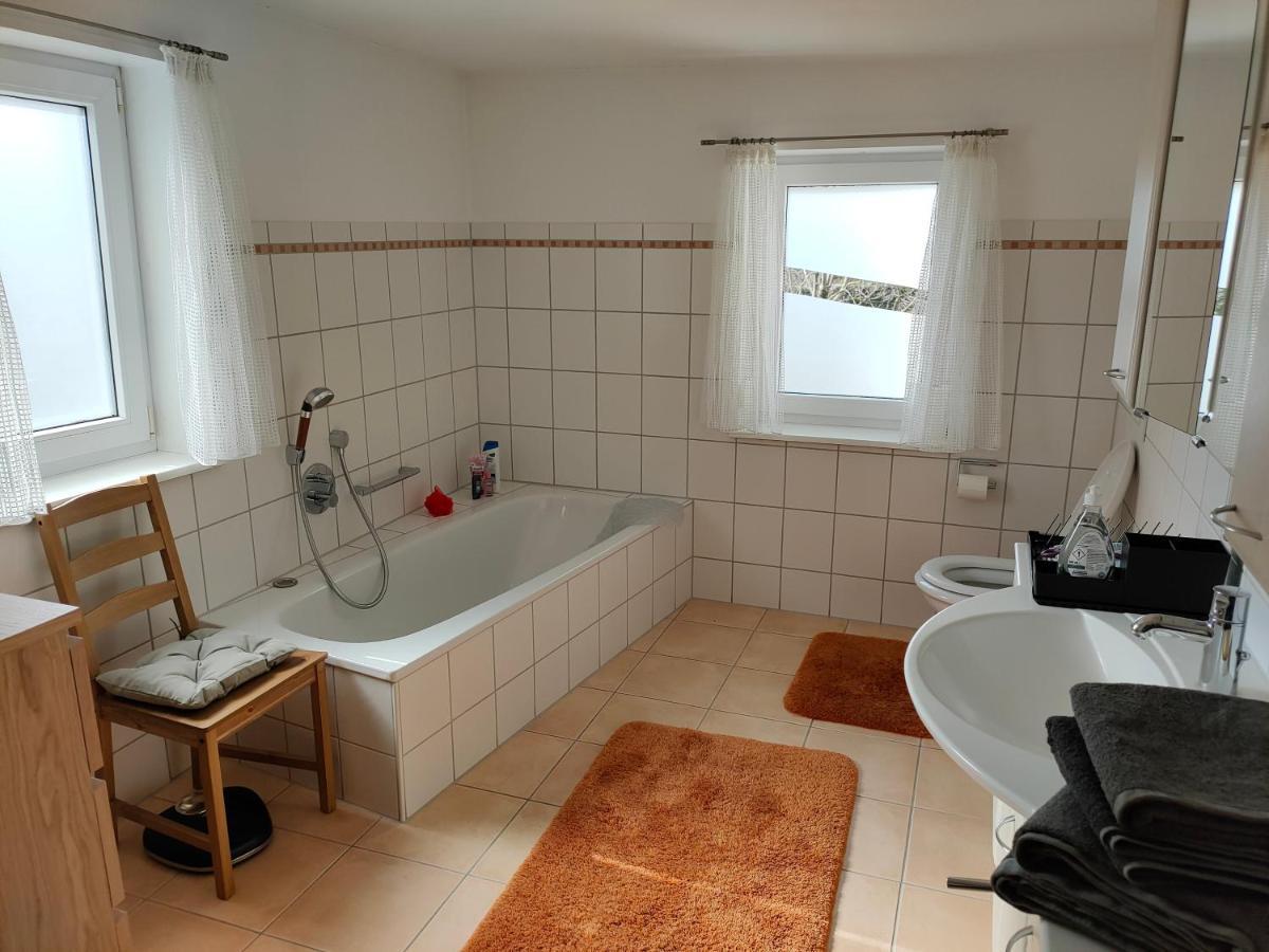 Zentrale & Ruhige Ferienwohnung Moessingen Exterior photo