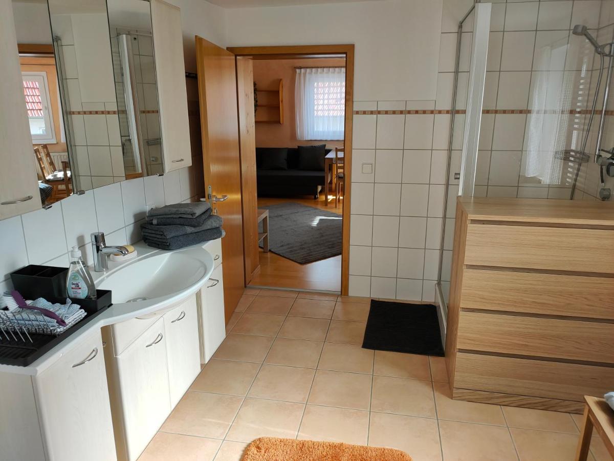 Zentrale & Ruhige Ferienwohnung Moessingen Exterior photo
